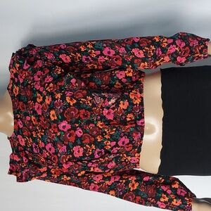 Wild fable womens Dark floral print Long sleeve ruffle blouse‎ size XS